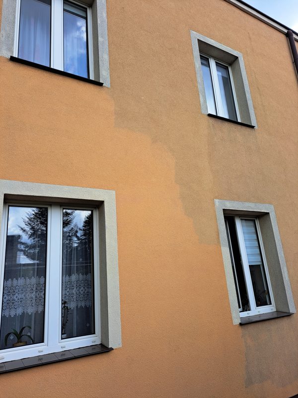Granica umytej i nieumytej ściany